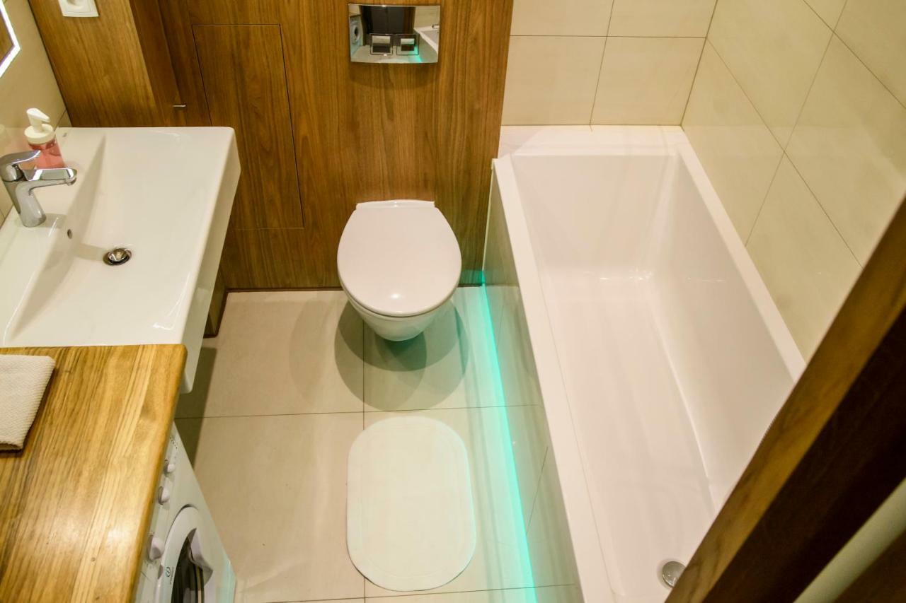 Apartamento Chmielna Wood Lux Varsovia Exterior foto